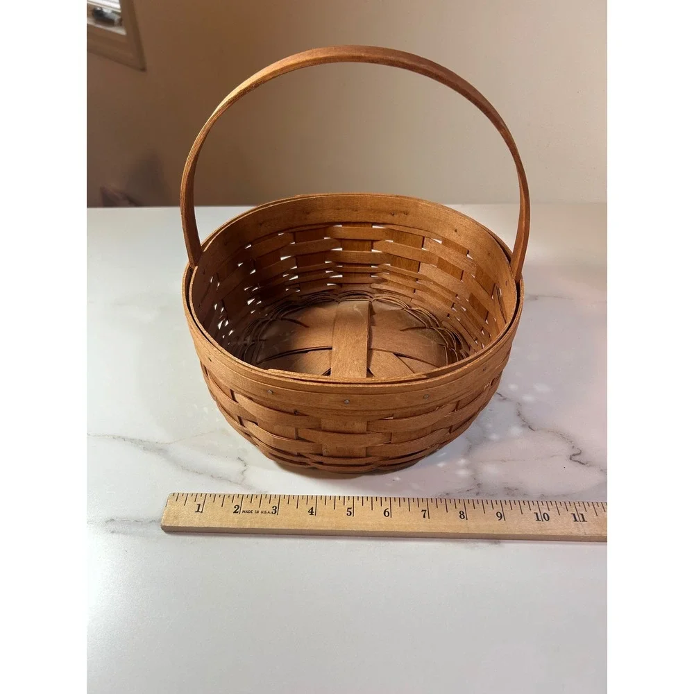 Longaberger 1989 Vintage Round Handwoven Basket with Handle Made in USA 8 Inch